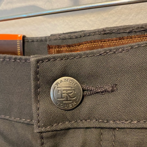 Ranch Tough Womens 16 Shorts size RT Cargo FLEX Wolf Grey NWT - Picture 6 of 12